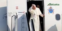 Papa Francisco chega na Irlanda em meio aos escândalos do clero
