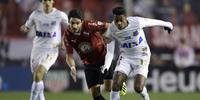 Com jogo de ida indefinido, Santos pega Independiente no Pacaembu