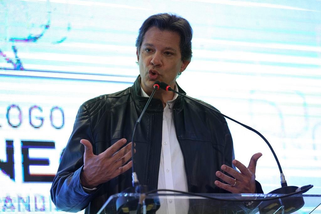 Minist&eacute;rio P&uacute;blico de S&atilde;o Paulo acusa Haddad de enriquecimento il&iacute;cito