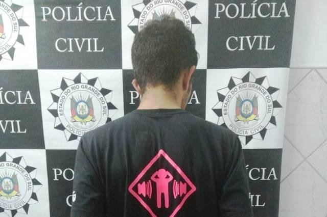 Homem preso por assaltar resid&ecirc;ncia e extorquir fam&iacute;lia