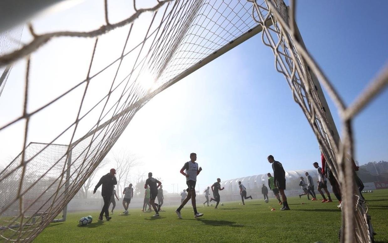 Dami&atilde;o participa de coletivo com reservas no Inter 