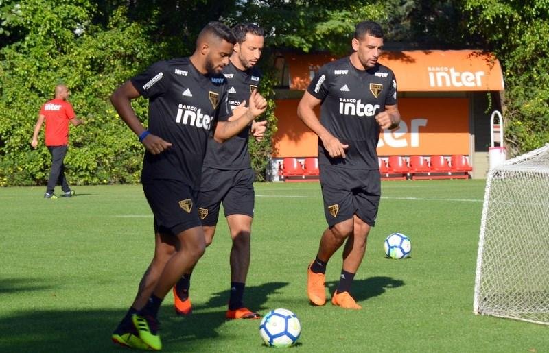Rodrigo Caio, Hudson e Liziero ficaram de fora das atividades