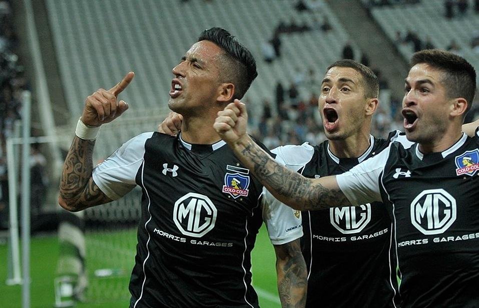 Lucas Barrios marcou o gol que garantiu vantagem do saldo qualificado aos chilenos
