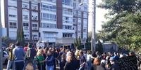Protesto em frente ao prédio onde mora Marchezan começou às 7h45min	