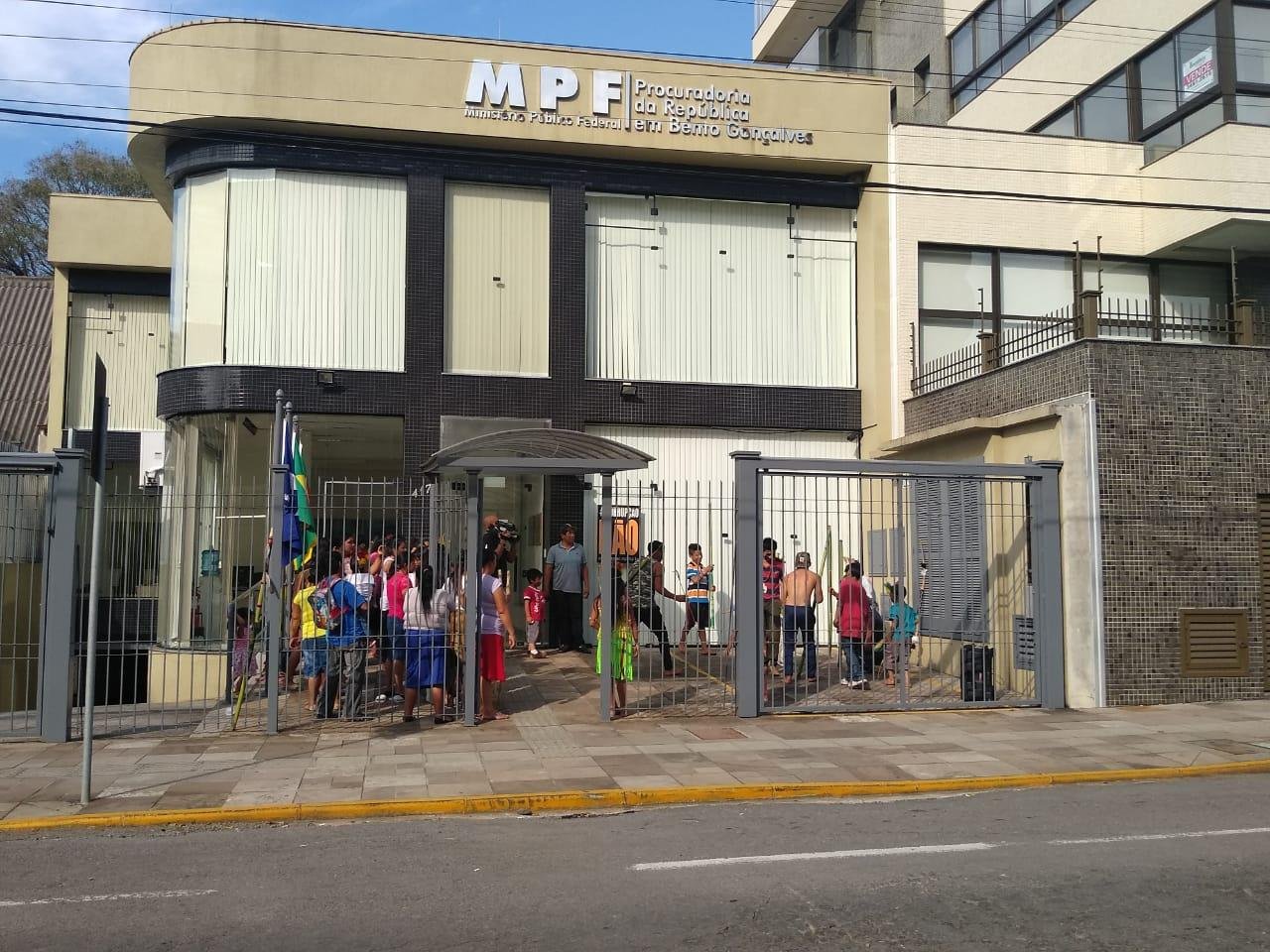 Caingangues reivindicaram ao MPF a perman&ecirc;ncia no terreno