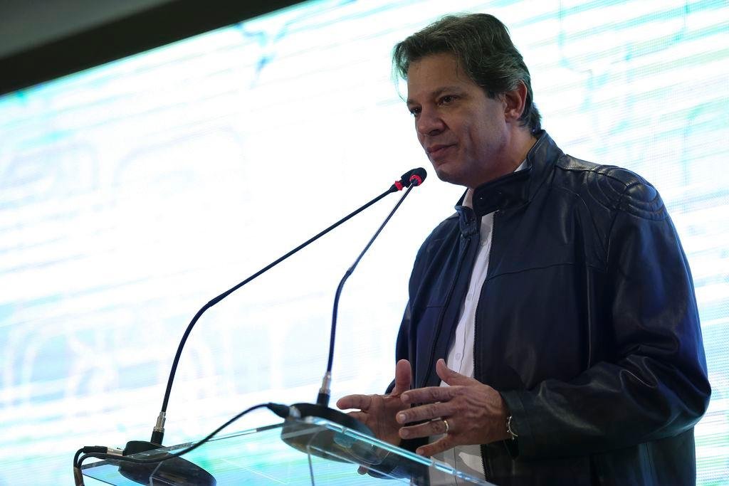 Promotor cobra R$ 381 mil de Haddad por danos morais