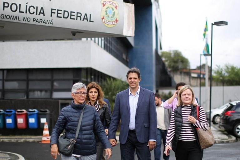 Decis&atilde;o foi anunciada ap&oacute;s reuni&atilde;o na Superintend&ecirc;ncia da Pol&iacute;cia Federal em Curitiba