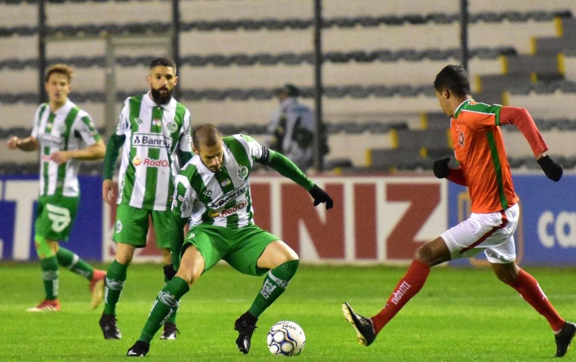 Ga&uacute;chos tentam sair de situa&ccedil;&atilde;o de risco na S&eacute;rie B 