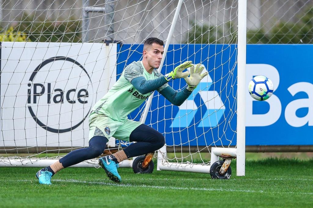 Grohe deve retornar contra o Santos