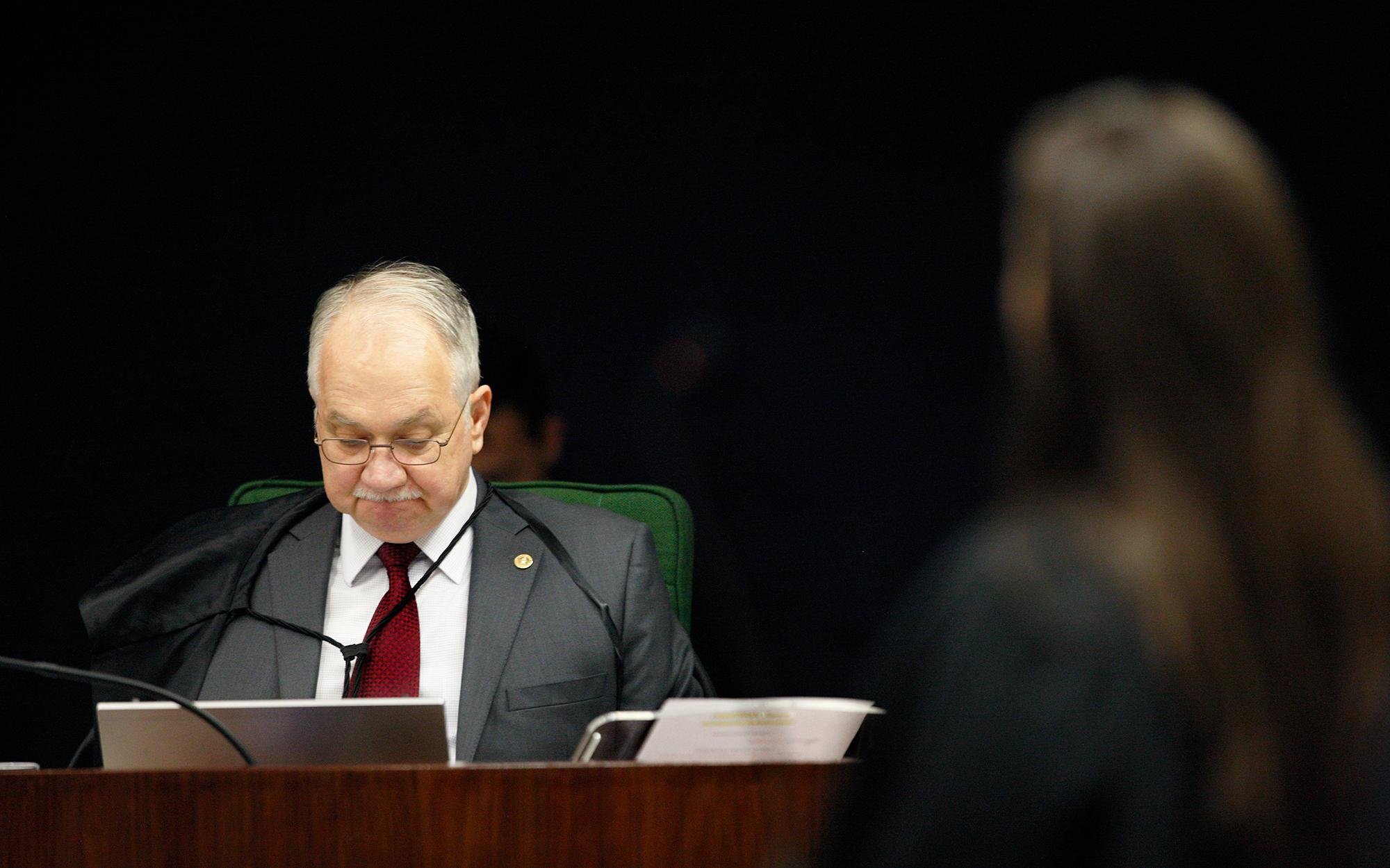 Defesa do ex-presidente argumentou por sess&atilde;o presencial para avaliar jurisprud&ecirc;ncia
