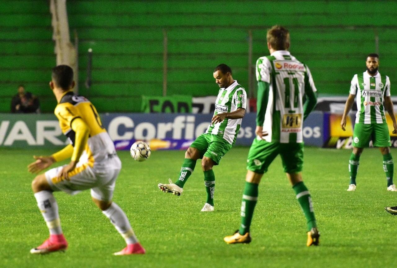 Verd&atilde;o da Serra chegou &agrave; oitava partida sem vit&oacute;ria na S&eacute;rie B