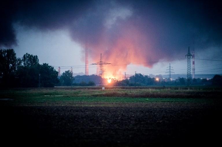 Inc&ecirc;ndio em refinaria da Alemanha deixa 10 feridos