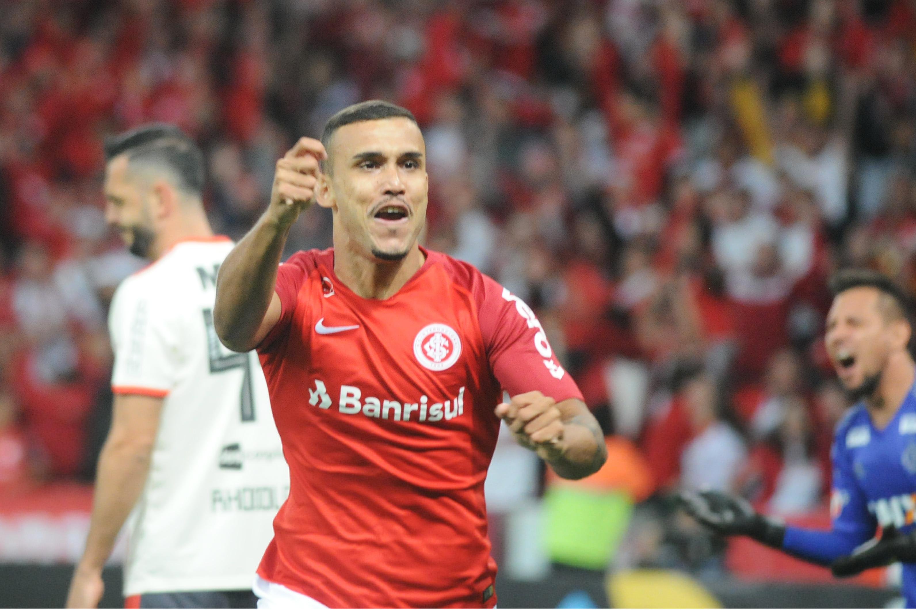 Pottker abriu o placar na vit&oacute;ria do Inter sobre o Flamengo