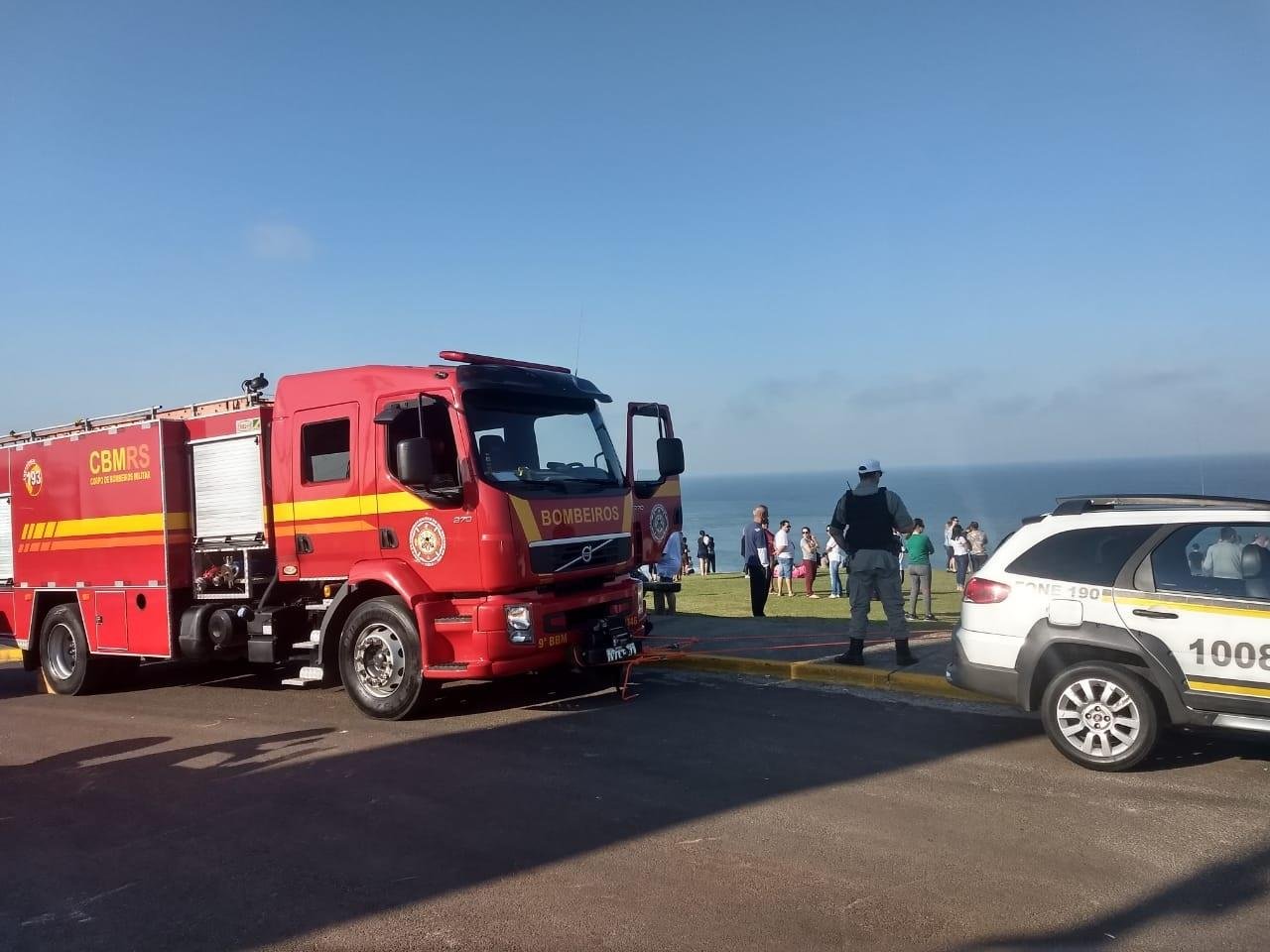 Corpo de Bombeiros precisou de fazer rapel para resgatar homem de encosta
