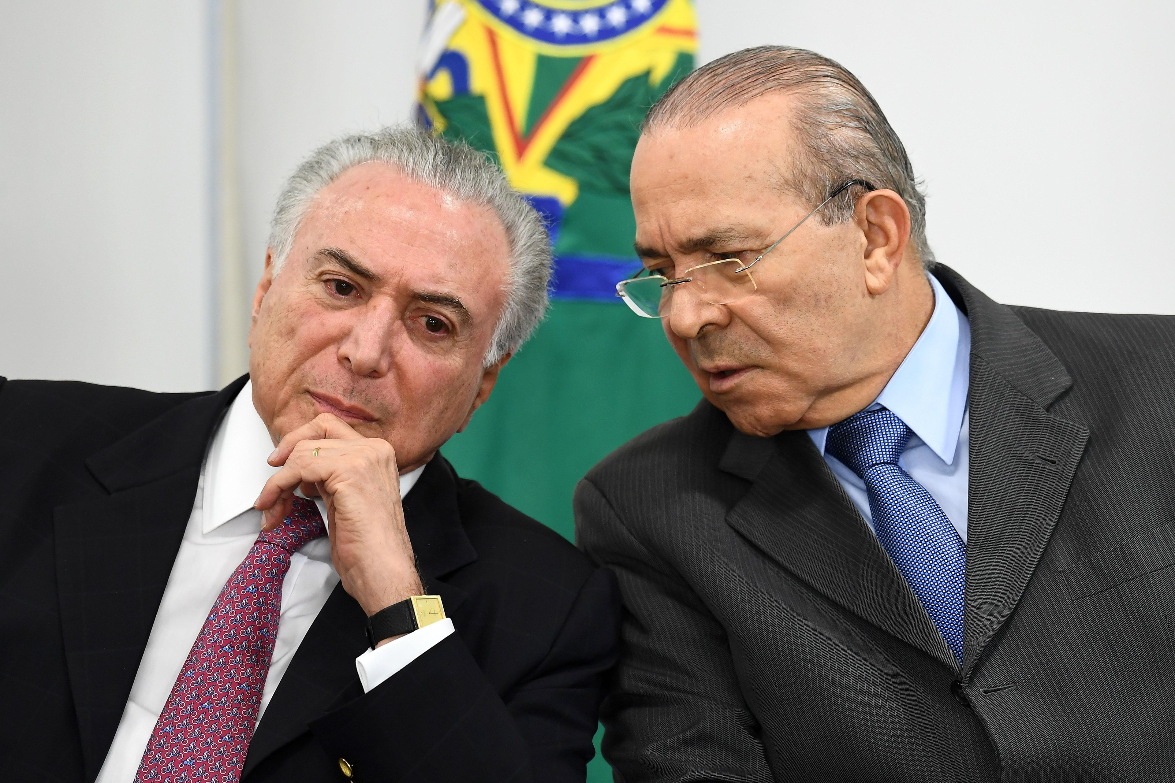 PF afirma ter evid&ecirc;ncias de lavagem de dinheiro por parte do presidente, Padilha e Moreira Franco