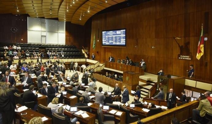 Governo tentar&aacute; impedir reposi&ccedil;&otilde;es salariais para servidores do Judici&aacute;rio estadual