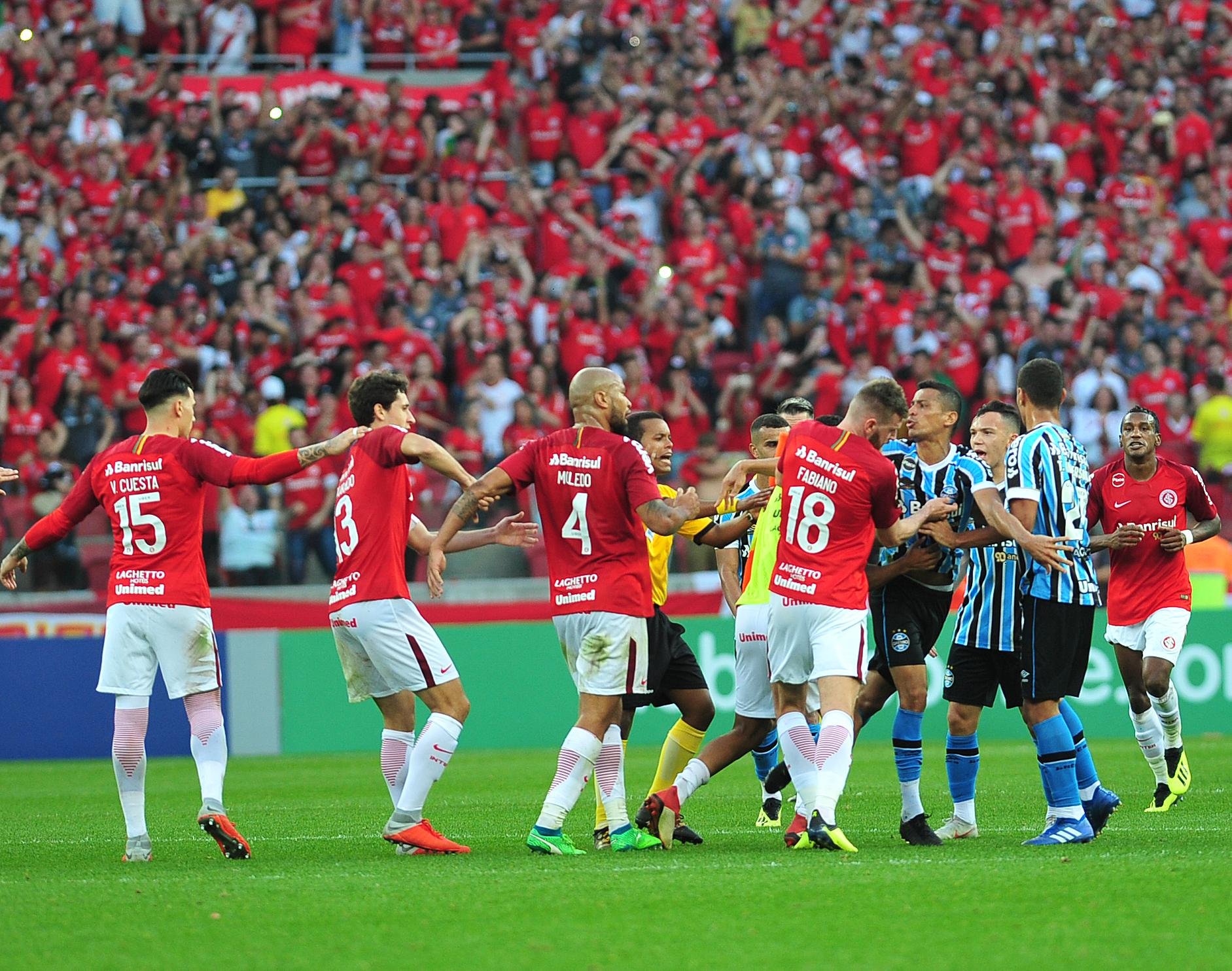 Gr&ecirc;mio n&atilde;o v&ecirc; preocupa&ccedil;&atilde;o em s&uacute;mula sobre confus&atilde;o do Gre-nal