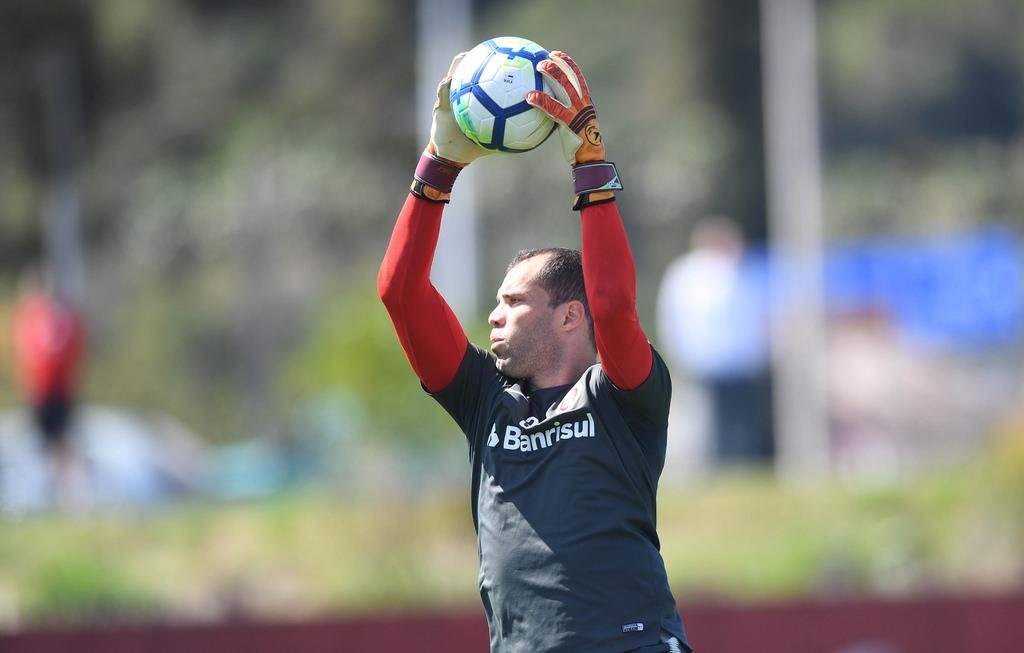 Lomba quer virar a p&aacute;gina do Gre-Nal e focar na Chapecoense