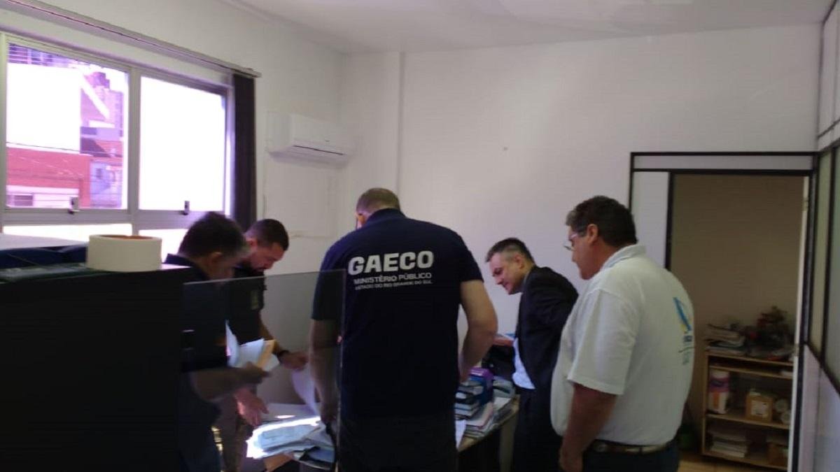 Casal &eacute; suspeito de aplicar golpes financeiros, em Santa Rosa