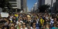 Bolsonaro tem sonda nasogástrica retirada e começará a se alimentar por via oral 