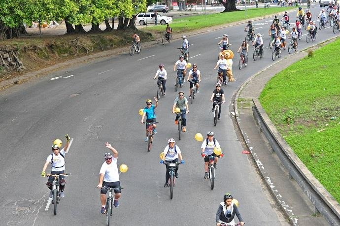 Pedal pela Vida re&uacute;ne mais de 150 ciclistas no alerta contra c&acirc;ncer infantojuvenil