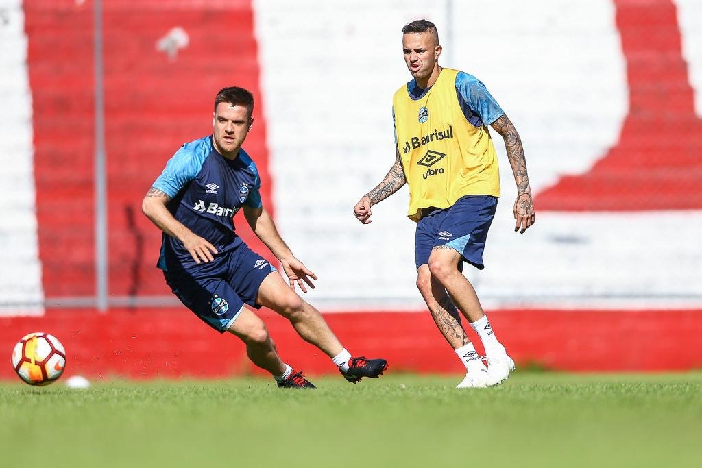 Luan deve atuar como falso 9 contra o Tucum&aacute;n, na Argentina