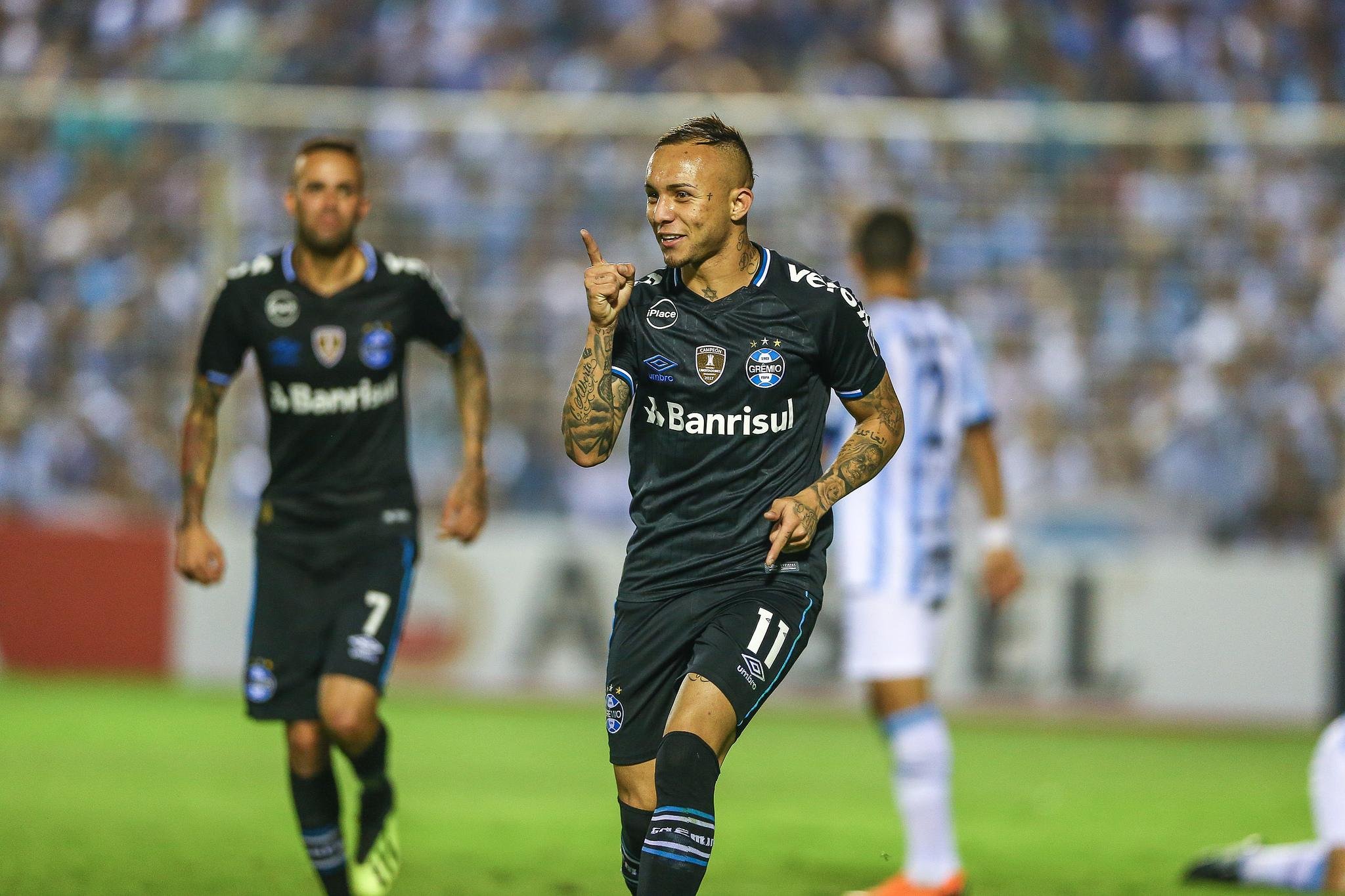 Everton marcou o segundo gol do Gr&ecirc;mio