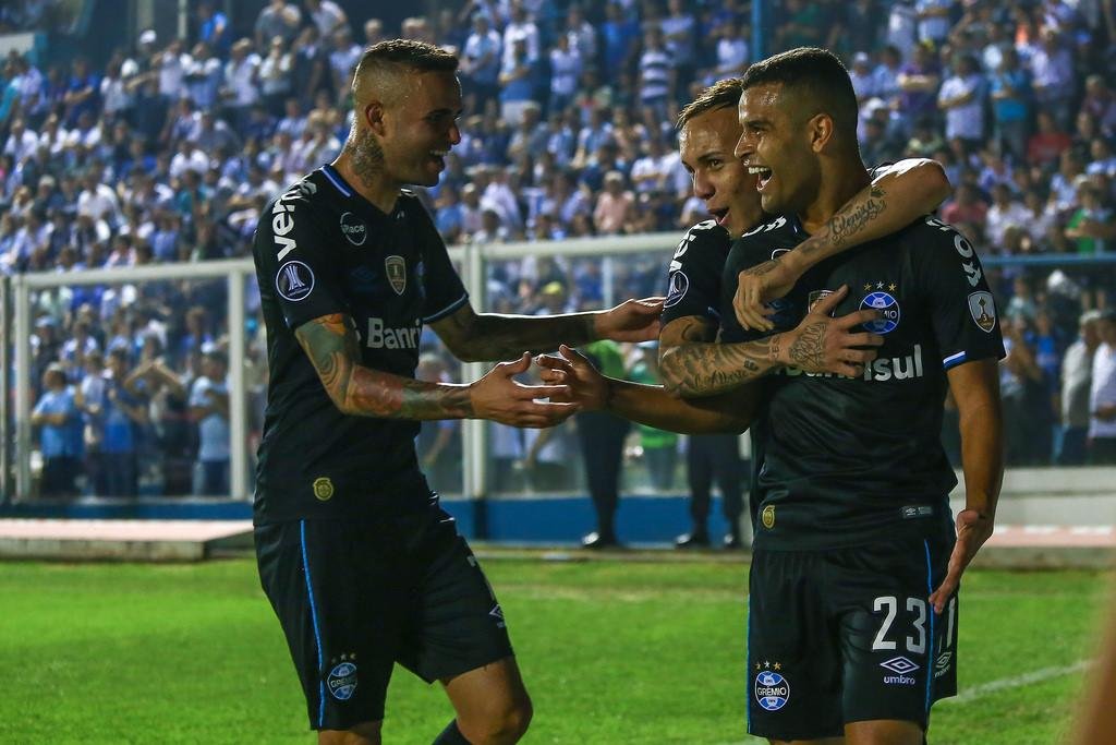 Material produzido pela Gr&ecirc;mio TV traz gols e conquistas com m&uacute;sicas de Gloria Stefan e Queen