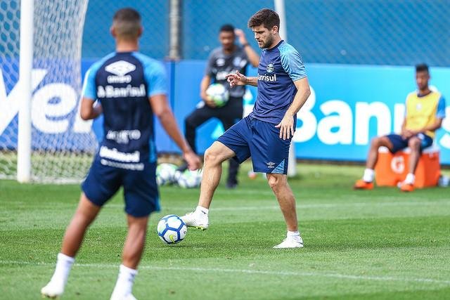Gr&ecirc;mio faz treino t&eacute;cnico e n&atilde;o define time para encarar Cear&aacute;	