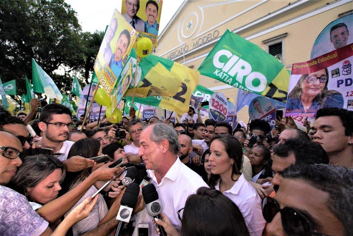 Ciro Gomes durante campanha em Salvador