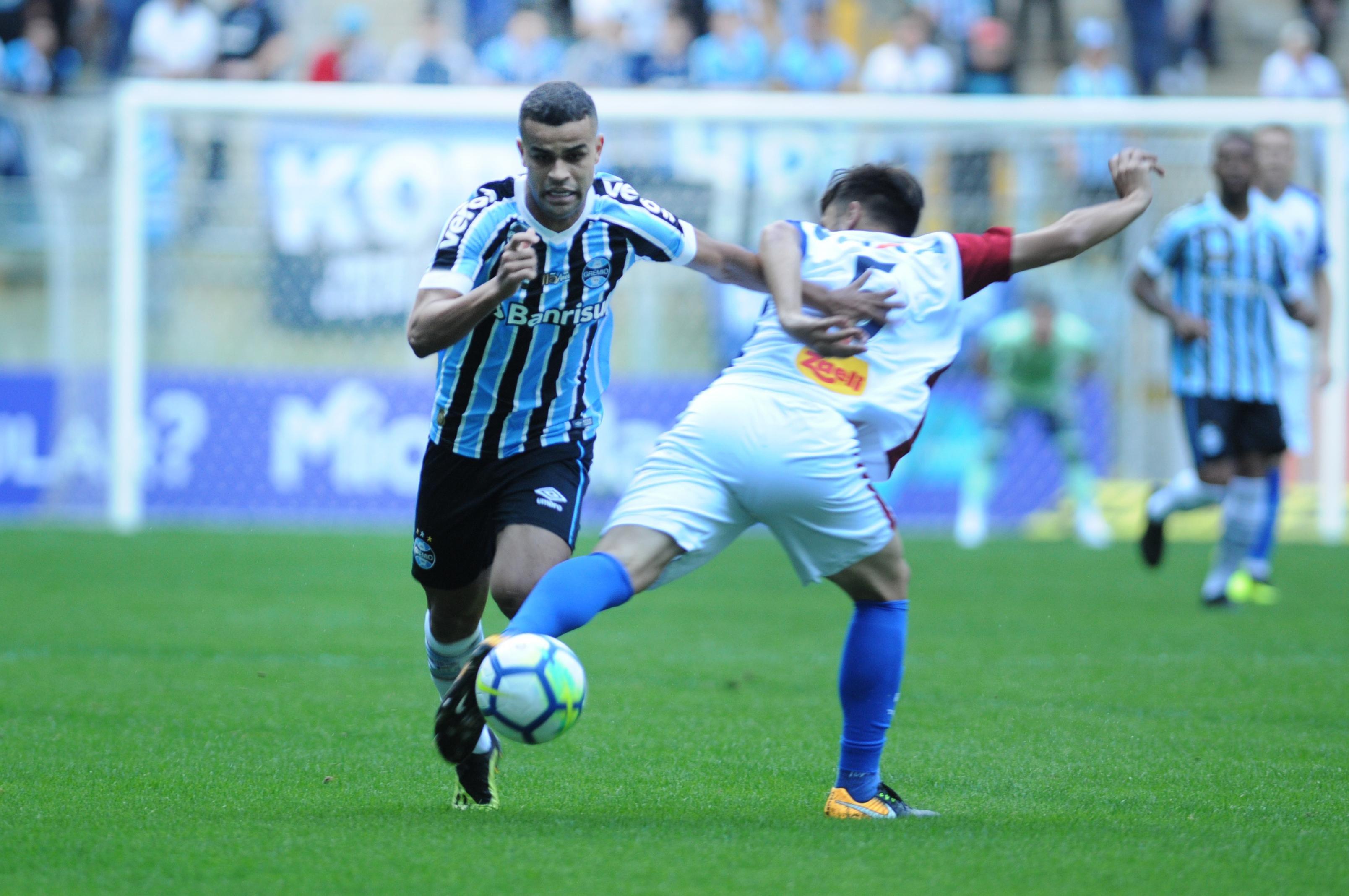 Alisson seguir&aacute; realizando tratamento e n&atilde;o tem presen&ccedil;a confirmada no Engenh&atilde;o