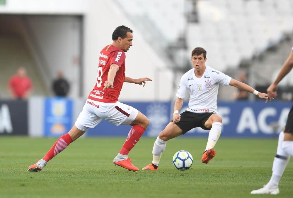 Dami&atilde;o abriu o placar, mas Inter cedeu o empate para o Corinthians