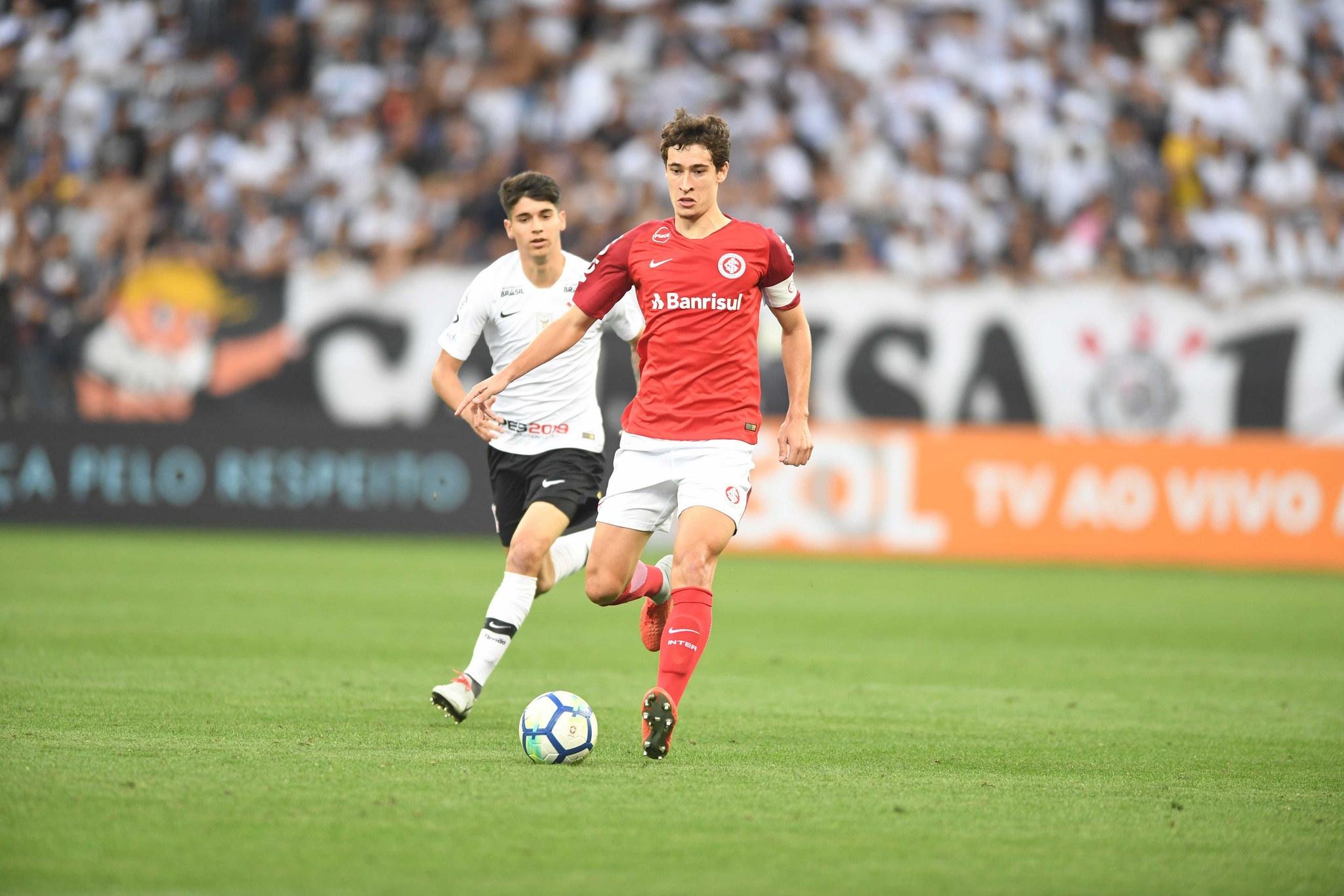Rodrigo Dourado ir&aacute; ceder faixa de capit&atilde;o a D&acute;Alessandro, se argentino for titular no domingo