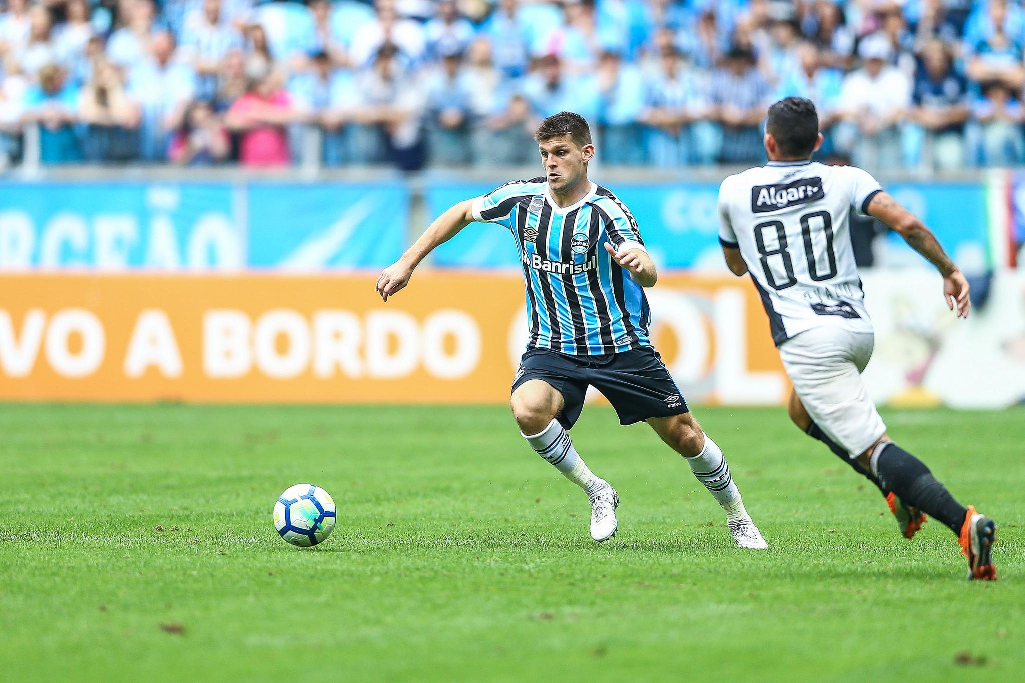 Kannemann dever&aacute; desfalcar o Gr&ecirc;mio por convoca&ccedil;&atilde;o