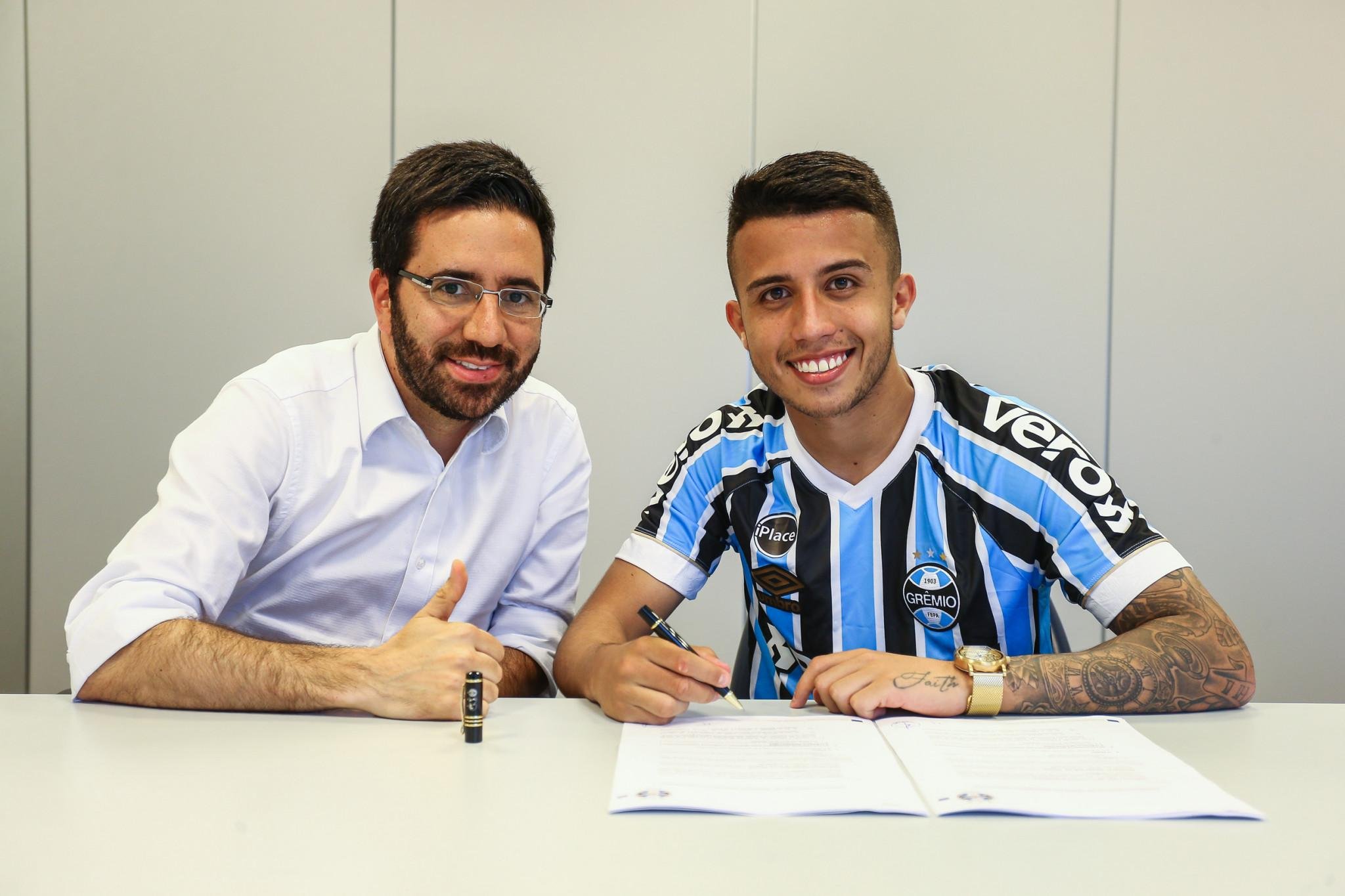 Matheus Henrique tem v&iacute;nculo com o Gr&ecirc;mio at&eacute; 2022
