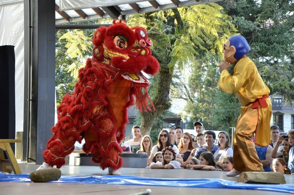 Espet&aacute;culo &ldquo;Dan&ccedil;a do Le&atilde;o&rdquo; &eacute; um dos destaques