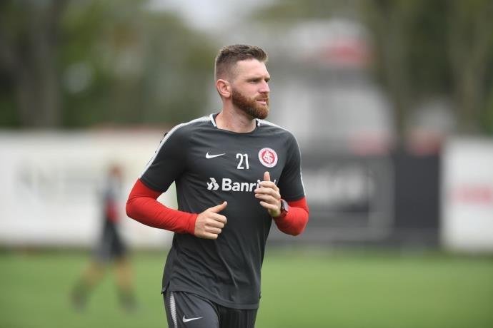 Fabiano retornar&aacute; para jogo contra o Atl&eacute;tico-MG
