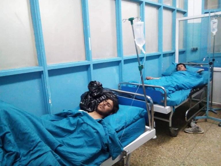 Atentado deixou dezenas de mortos e feridos no Afeganist&atilde;o