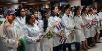 A estimativa é que, de forma escalonada, até dezembro, os outros 8.332 profissionais de Cuba vinculados ao Mais Médicos regressem ao país de origem