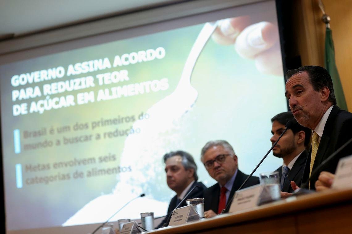 Acordo pretende reduzir 144 mil toneladas de a&ccedil;&uacute;car de alimentos