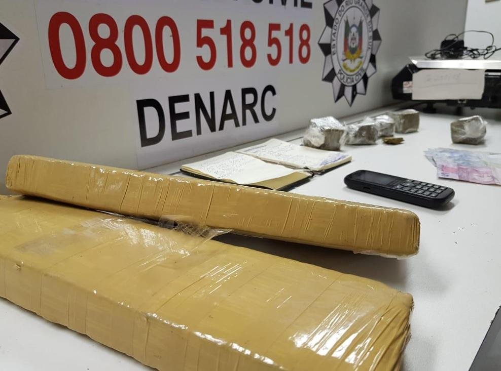 Maconha de alta qualidade &eacute; apreendida em im&oacute;vel abandonado em Porto Alegre 