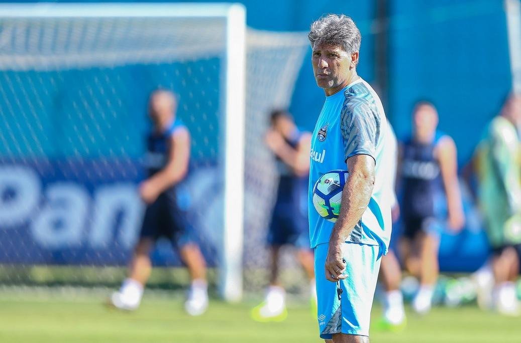 Ap&oacute;s renova&ccedil;&atilde;o, Gr&ecirc;mio se reunir&aacute; com Renato para definir planos para 2019 