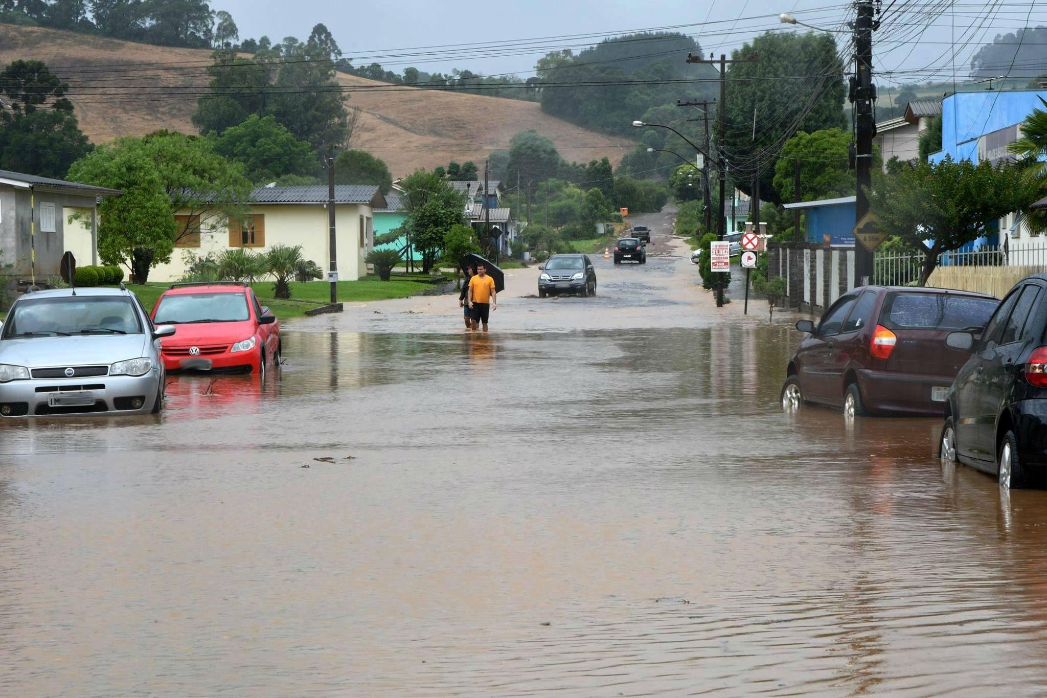 Temporal provocou alagamentos no RS
