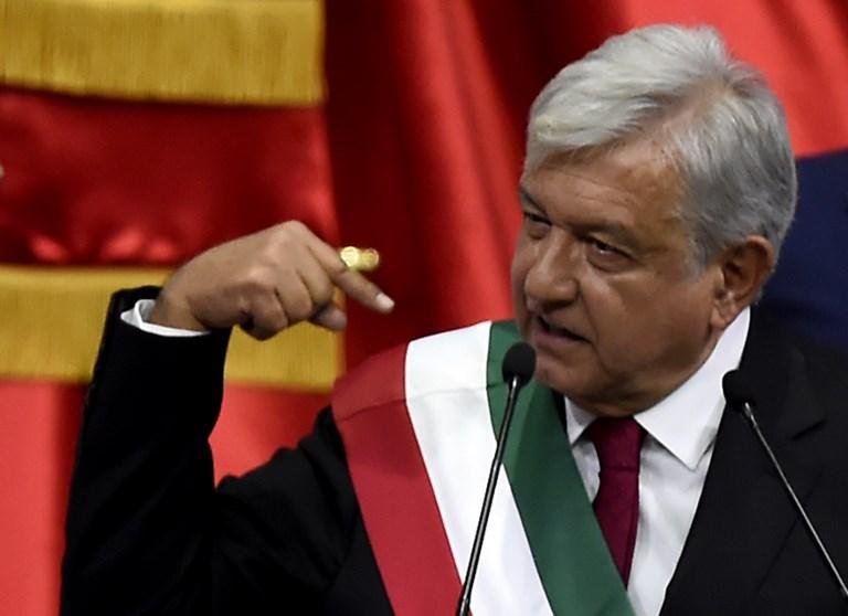 M&eacute;xico inicia hist&oacute;rica altern&acirc;ncia com esquerdista L&oacute;pez Obrador