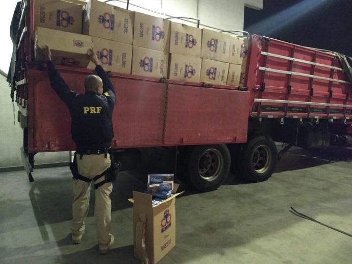 Ve&iacute;culo foi interceptado em Tijucas do Sul, no Paran&aacute;