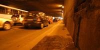 Depredação de quadro elétrico deixou passagem às escuras em Porto Alegre