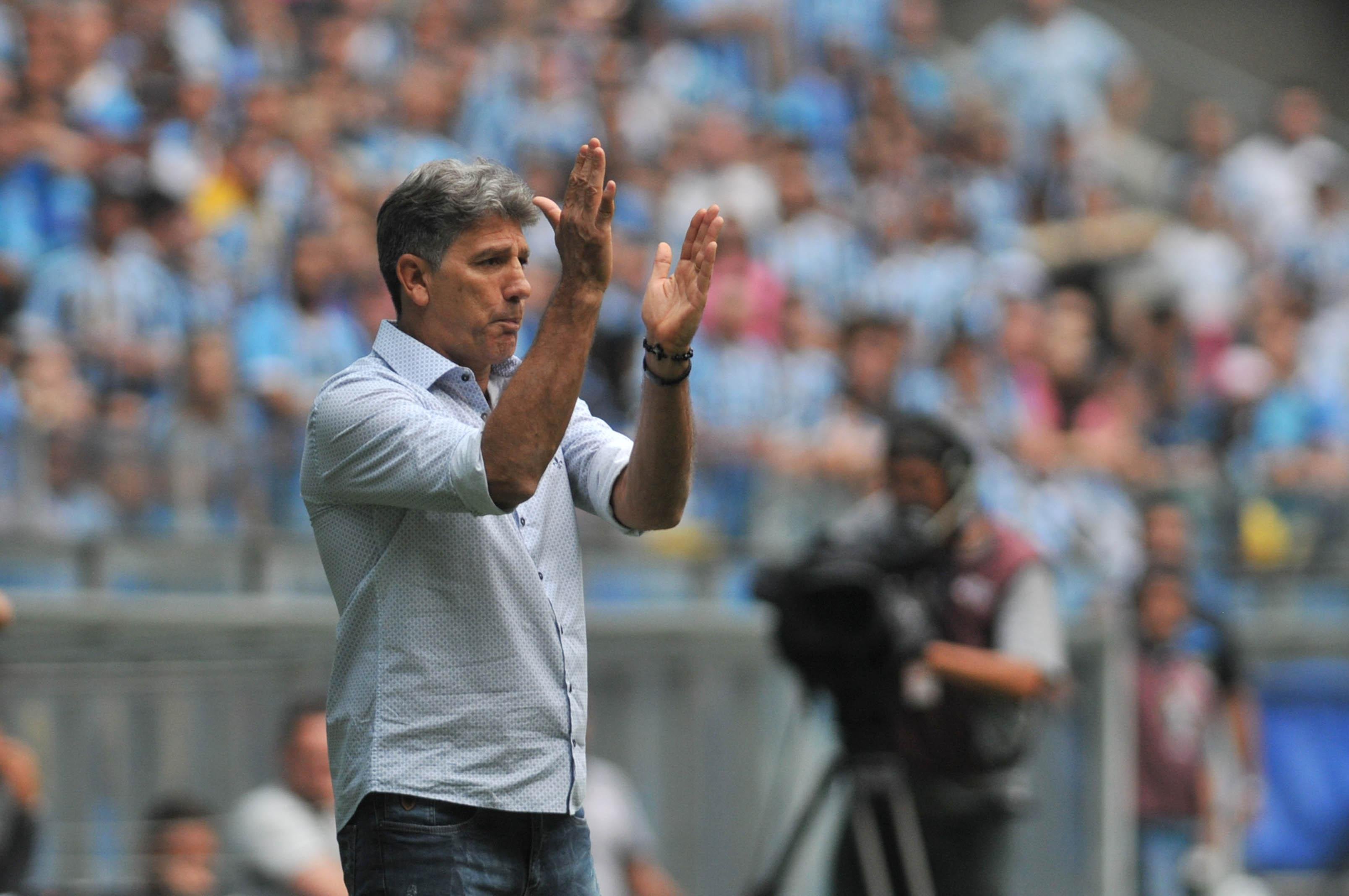 Renato passou lista de refor&ccedil;os para a dire&ccedil;&atilde;o do Gr&ecirc;mio