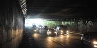 Furto de cabos de rede deixa Túnel da Conceição às escuras em Porto Alegre 