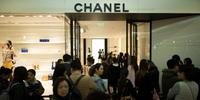 Chanel vai parar de usar peles de animais exóticos em suas coleções