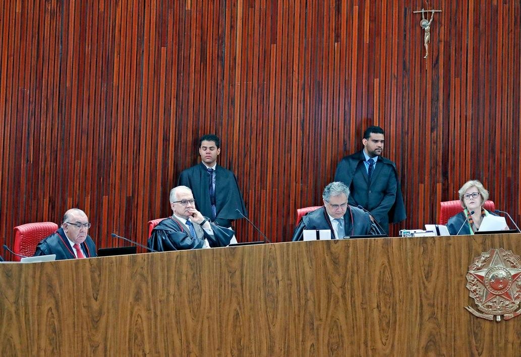 Processo se refere a suposto constrangimento do dono da Havan para funcion&aacute;rios votarem na chapa do PSL